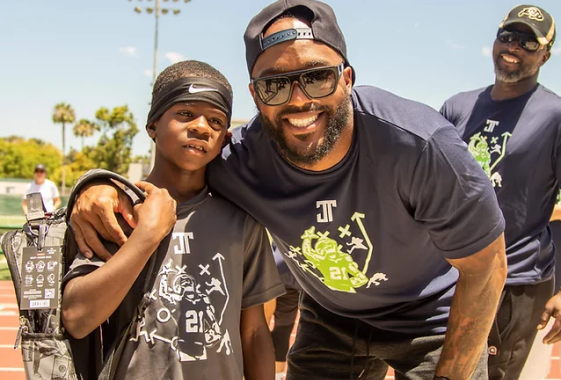 Jamar Taylor at foundation football camp